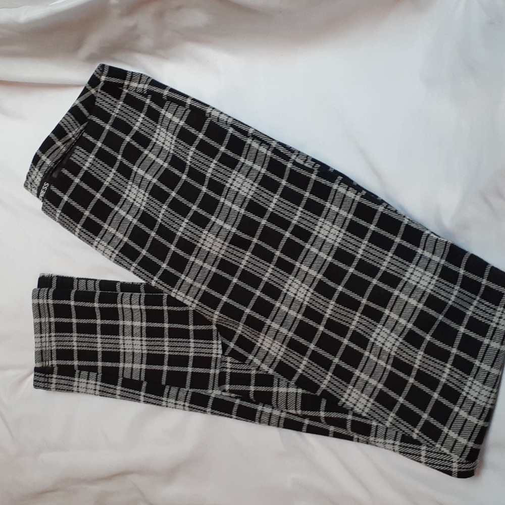 Express Pants - Picture 2 of 5